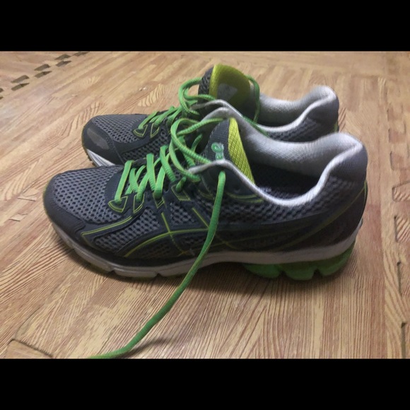 Women’s ASICS sneakers size 8.5 - Picture 3 of 5